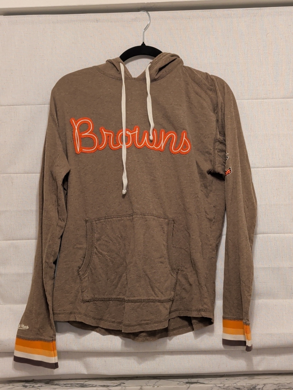 NFL Cleveland Brown Script 'Browns' Hooded Pullover Sweatshirt